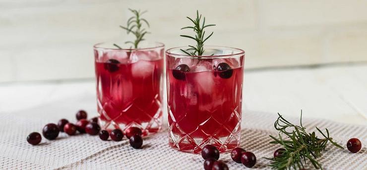 Christmas Cocktail: Cranberry Sparkler