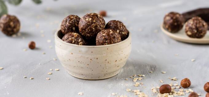 Energy balls with chocolate
