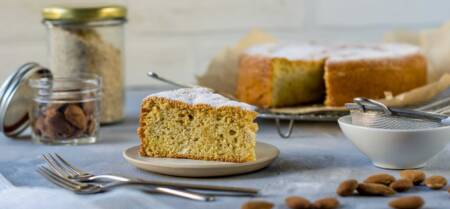 Almond cake