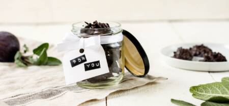 Last-minute present from the kitchen Almond slivers